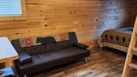 Chalet- sleeps 4 — image 2 of 12