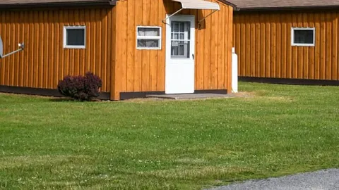Cabin — image 1 of 4