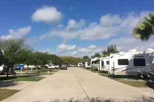 Ancient Oaks RV Resort – photo 3