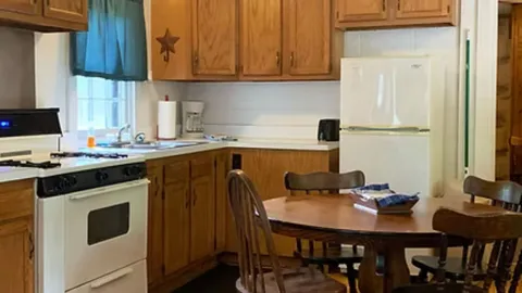 Elk Cabin — image 5 of 5