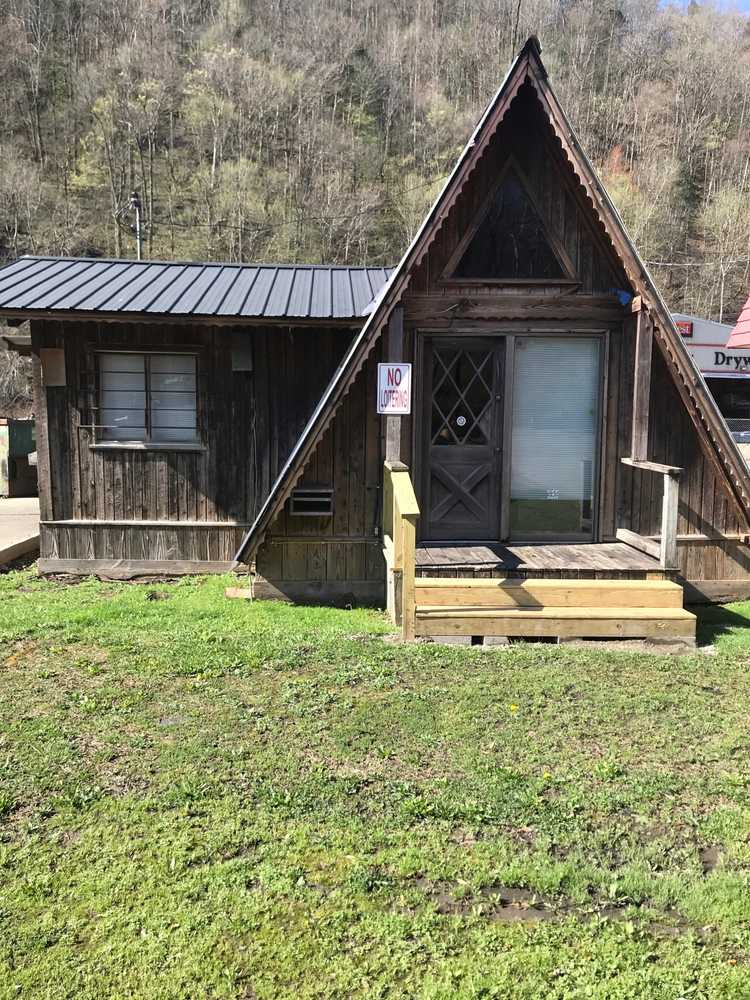 Rockhouse RV Park, Man, West Virginia - Photo 5