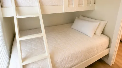 Elite Two Bedroom Cottage — image 4 of 4