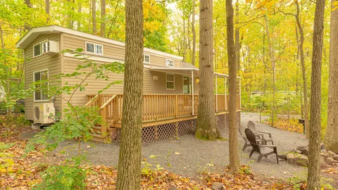 Cozy Deluxe Vacation Rentals — image 14 of 14