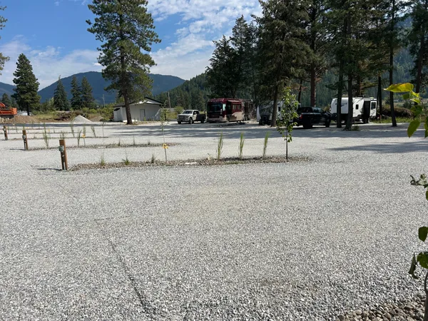 Falkland RV Park, Falkland, British Columbia campground