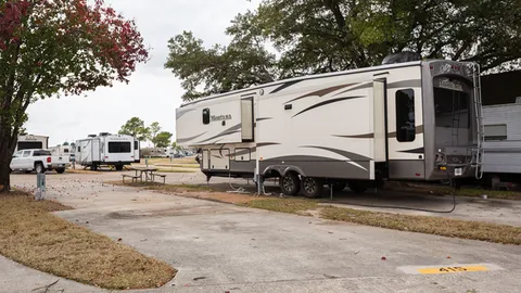 PULL-THROUGH RV SITE — image 4 of 4
