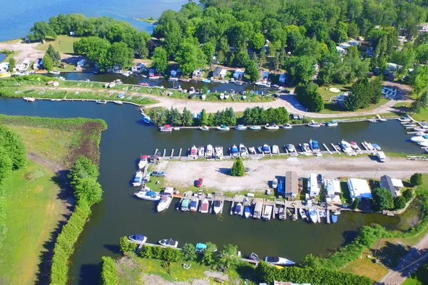 Hammock Harbour RV Park – photo 1