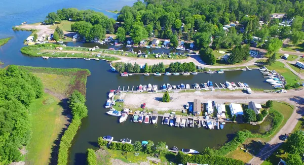 Hammock Harbour RV Park campground