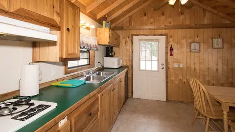 Loft Cabin — image 6 of 6