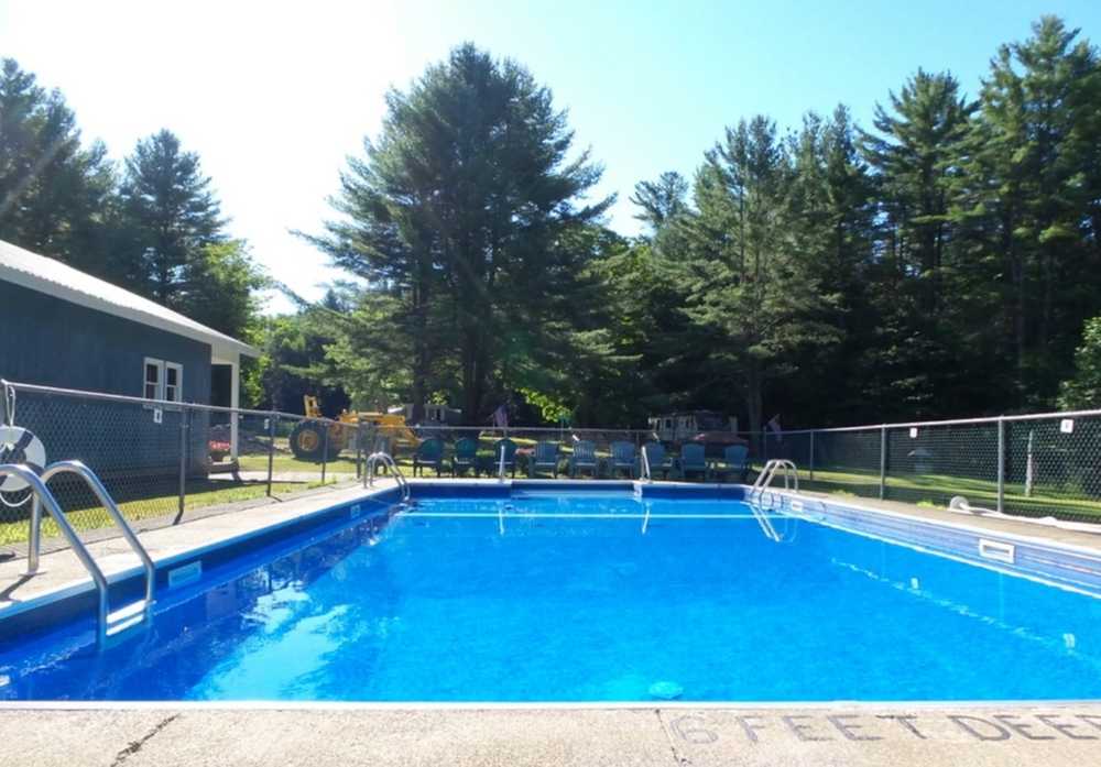 Aurora B's Family Campground - Photo 4