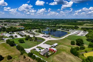 Ardmore Lakes RV Resort – photo 2