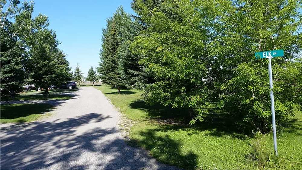 Wagons West RV Park, Sundre, Alberta - Photo 4