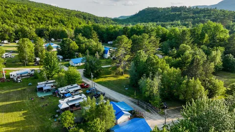 Bear Necessity Cabin 57A - Sleeps 6 — image 2 of 15