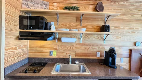 Cabin — image 6 of 6