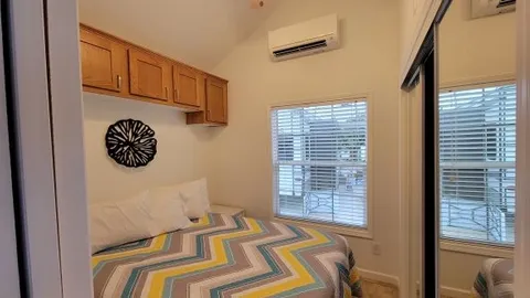 Two Bedroom Keys Cottage with Double Sleeping Loft Sleeps 8 — image 6 of 6