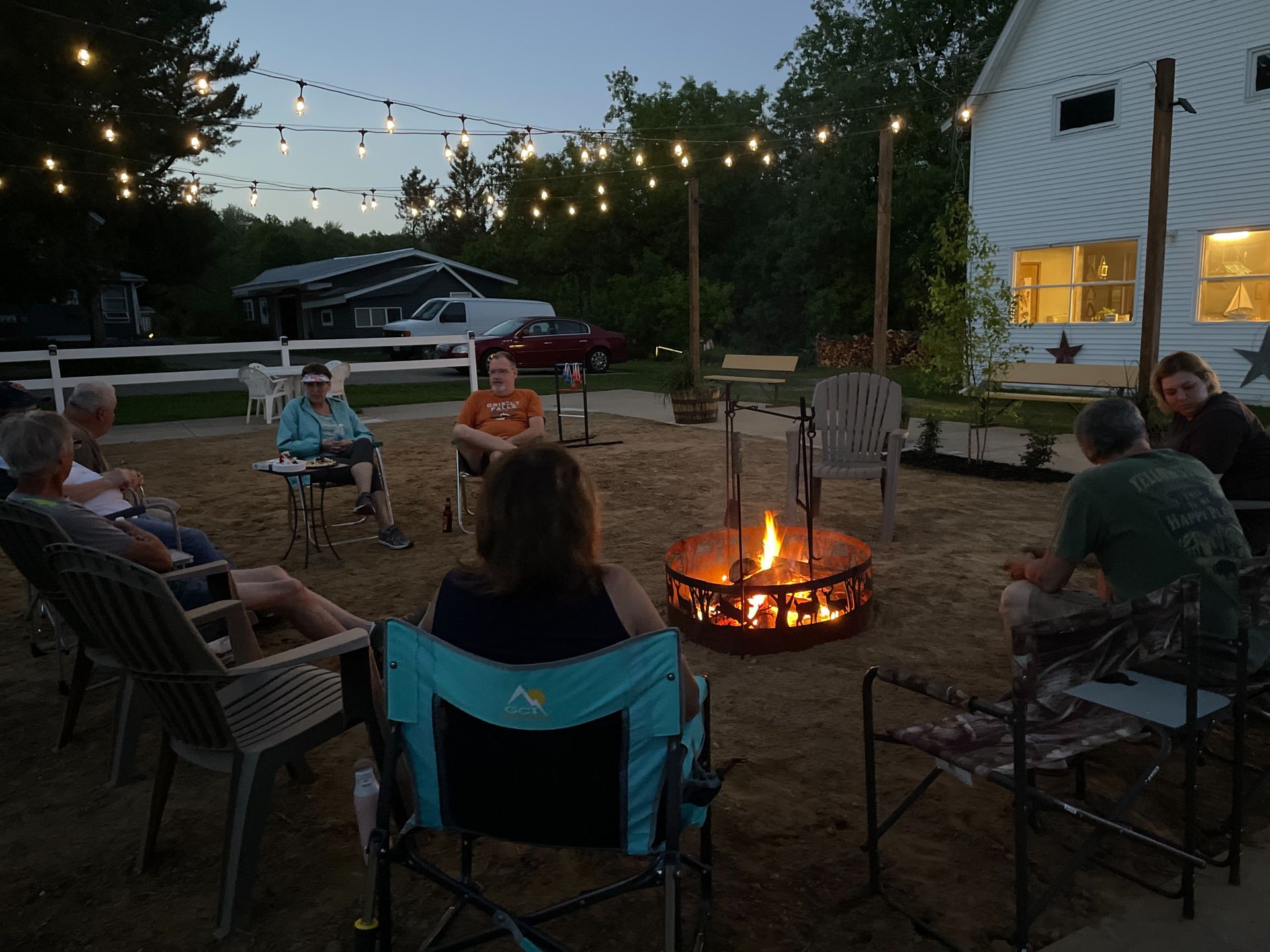 Royal Oaks Legendary Lodging Campground