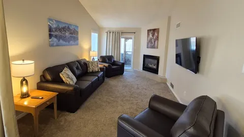 2 bedroom Premium — image 13 of 13