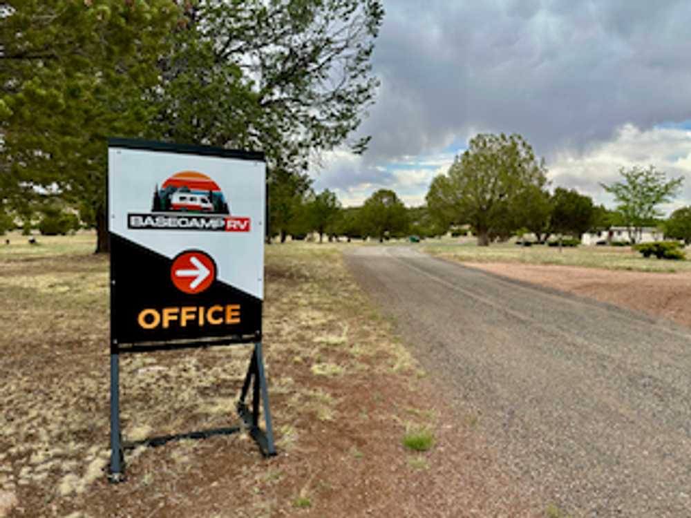 BaseCamp RV, Overgaard, Arizona - Photo 5