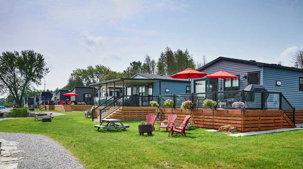 Cedar Valley Cottage Resort - Photo 2
