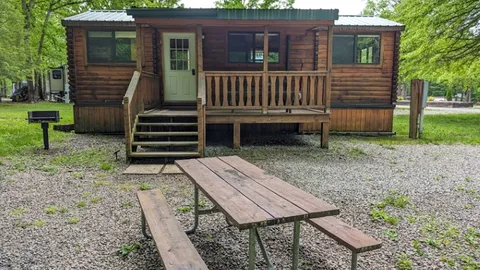 C10 Pheasant Cabin — image 1 of 15