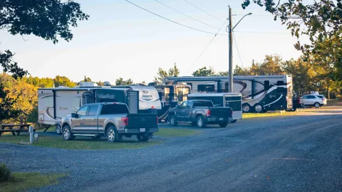 30A Full Service-Lakeview pull-in — image 1 of 1