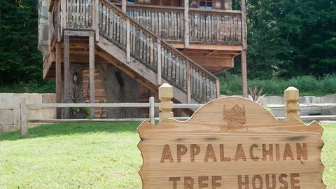 The Appalachian Treehouse — image 1 of 3