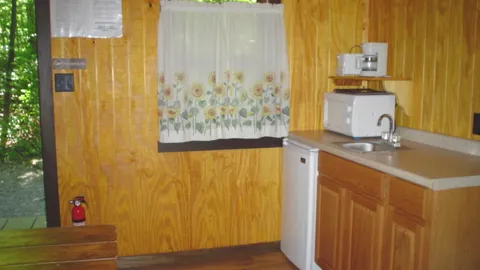 Boo Boo 1 Room Cabins — image 2 of 6