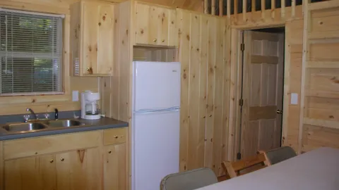 Cindy Bear Double Loft Cottages — image 2 of 6