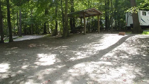 Deluxe Tent — image 1 of 3