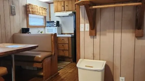 Cozy Cabin #37 — image 17 of 17