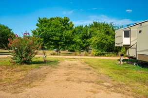 Rockdale RV Park – photo 4
