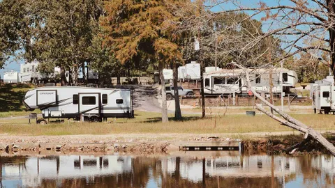 Premium Bayou, Large Back IN, FHU, PET-  RV Site — image 5 of 5