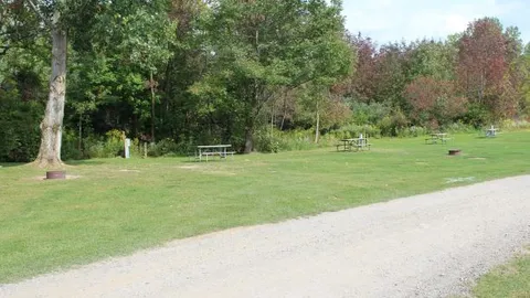 20/30 Water & Electric RV Site — image 7 of 7