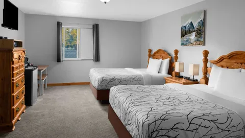 Beach Hotel - Studio (Sleeps 4) — image 1 of 4