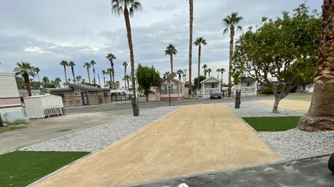 Pull Through Full Hookup RV Site — image 1 of 1
