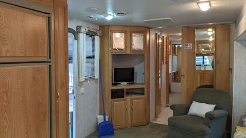 WF Rental Trailer 11 — image 7 of 7