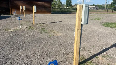 30/50amp Full Hook-up RV — image 1 of 7