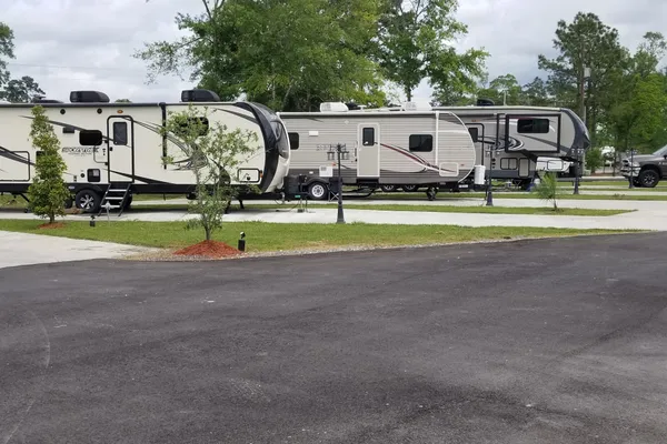 Twelve Oaks RV Park – photo 1