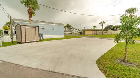 Standard Full Hookup Pull Through RV Site — image 1 of 3