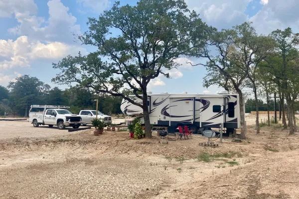Austin Oaks RV Park – photo 1