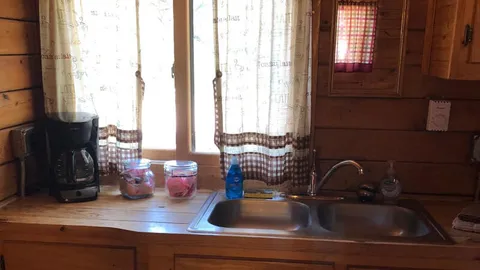 Cabin — image 8 of 8