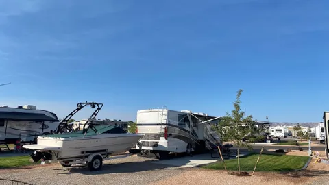 (28 Night Max) Extra Long, Pull-Thru RV Site — image 2 of 2
