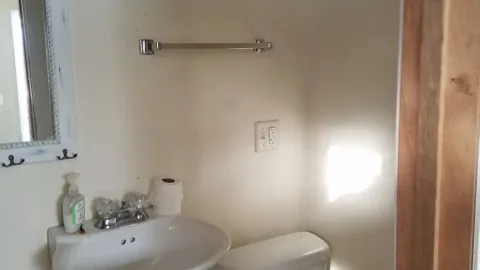 Deluxe Cabin — image 5 of 5