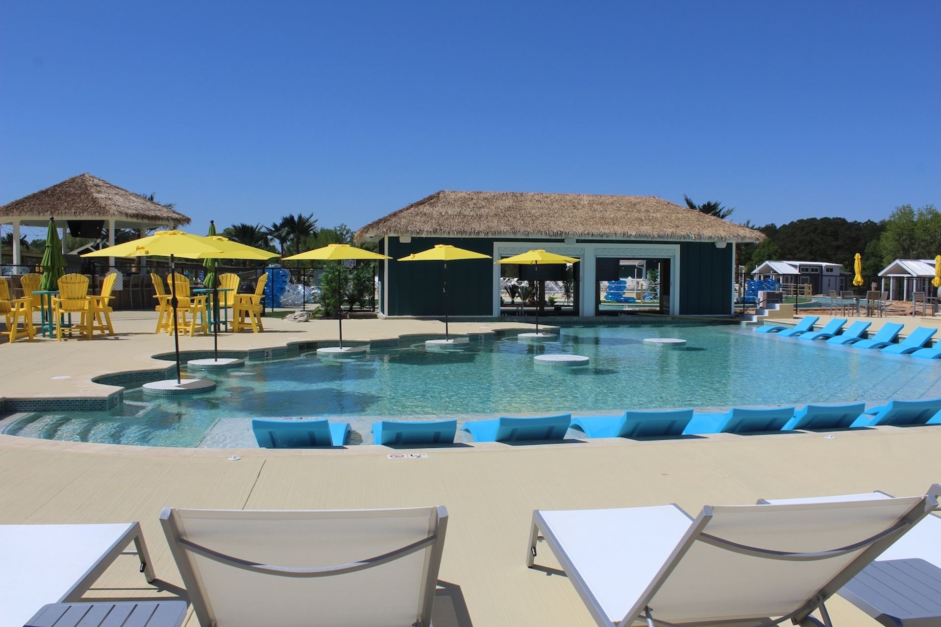 Roundabout Oxford RV & Water Resort, West