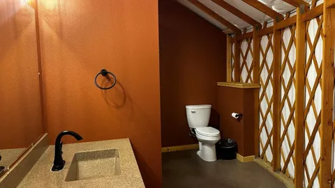 Modern Lodging - Pawnee — image 2 of 12