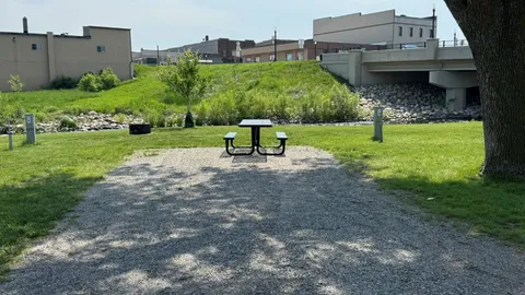 Site 13 — image 1 of 1