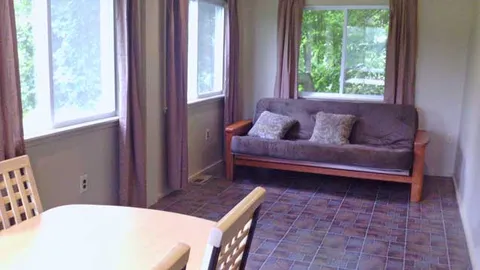 Farm House — image 2 of 4