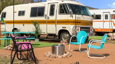 Sleeping Beauty - Vintage Motorhome — image 27 of 27