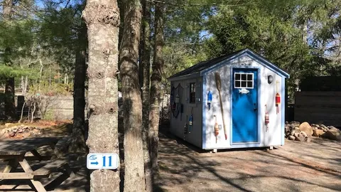Mo Beach Shanty — image 7 of 7