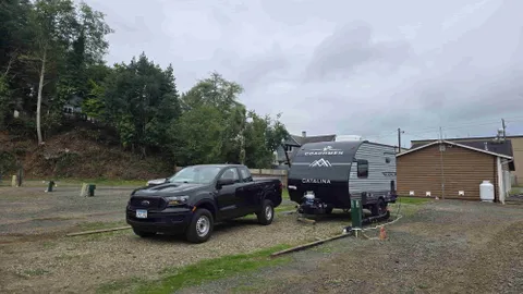 Premium 30 Amp, Full Hookups, Back In, RV Site — image 3 of 3