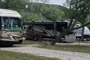 Stars Over Texas RV Park-Frio – photo 2
